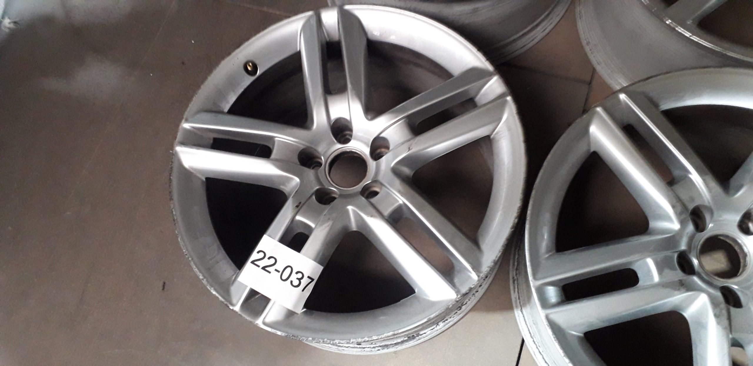 Audi A6 19&quot; Alloys - 4G0 601 025 BQ