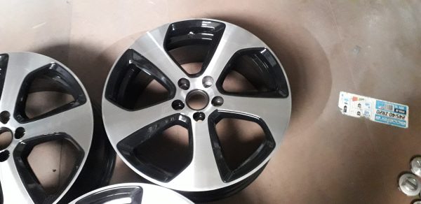 VW 18" Golf Alloys set of 4