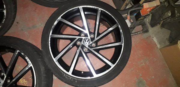 VW 18" Golf Reps with tyre