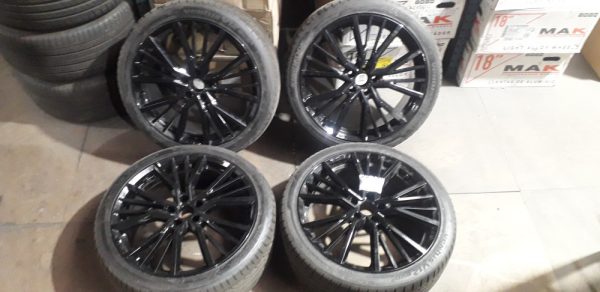 VW 20" ID 20" Mak Alloys with tyre