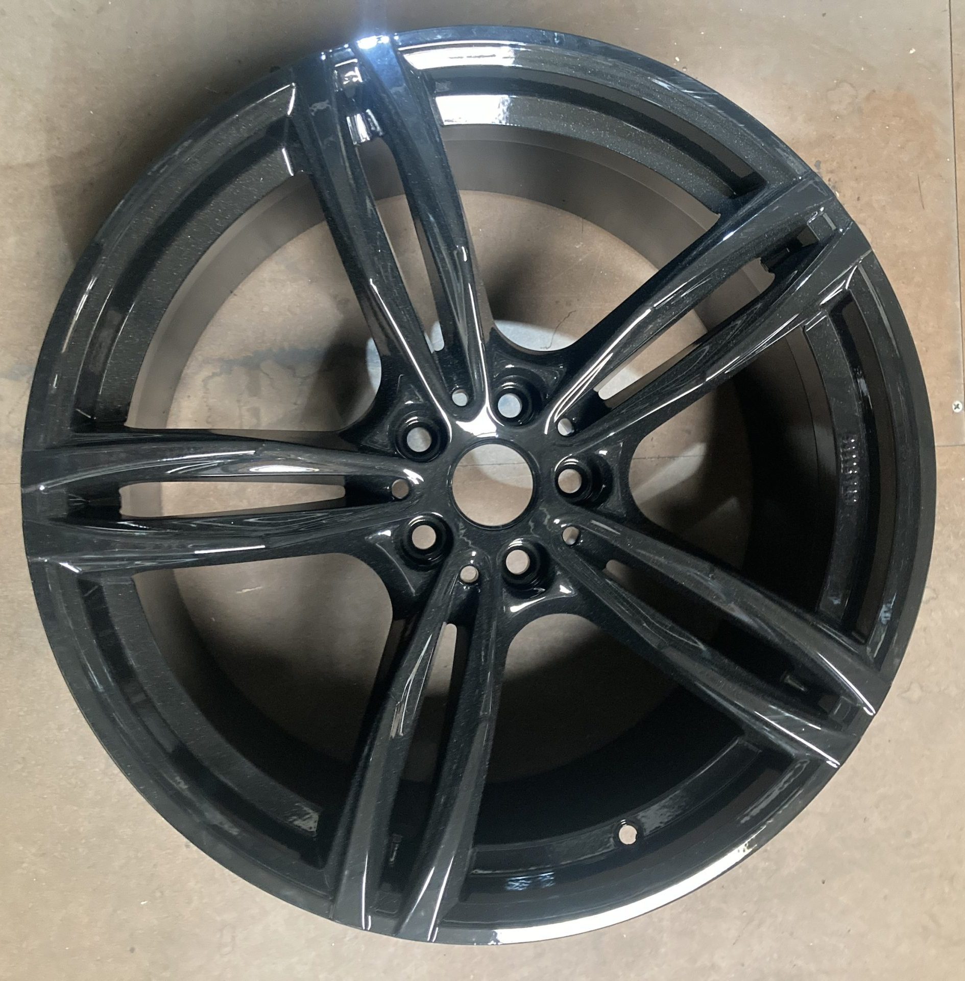 Avus Racing MB3 20" Staggered