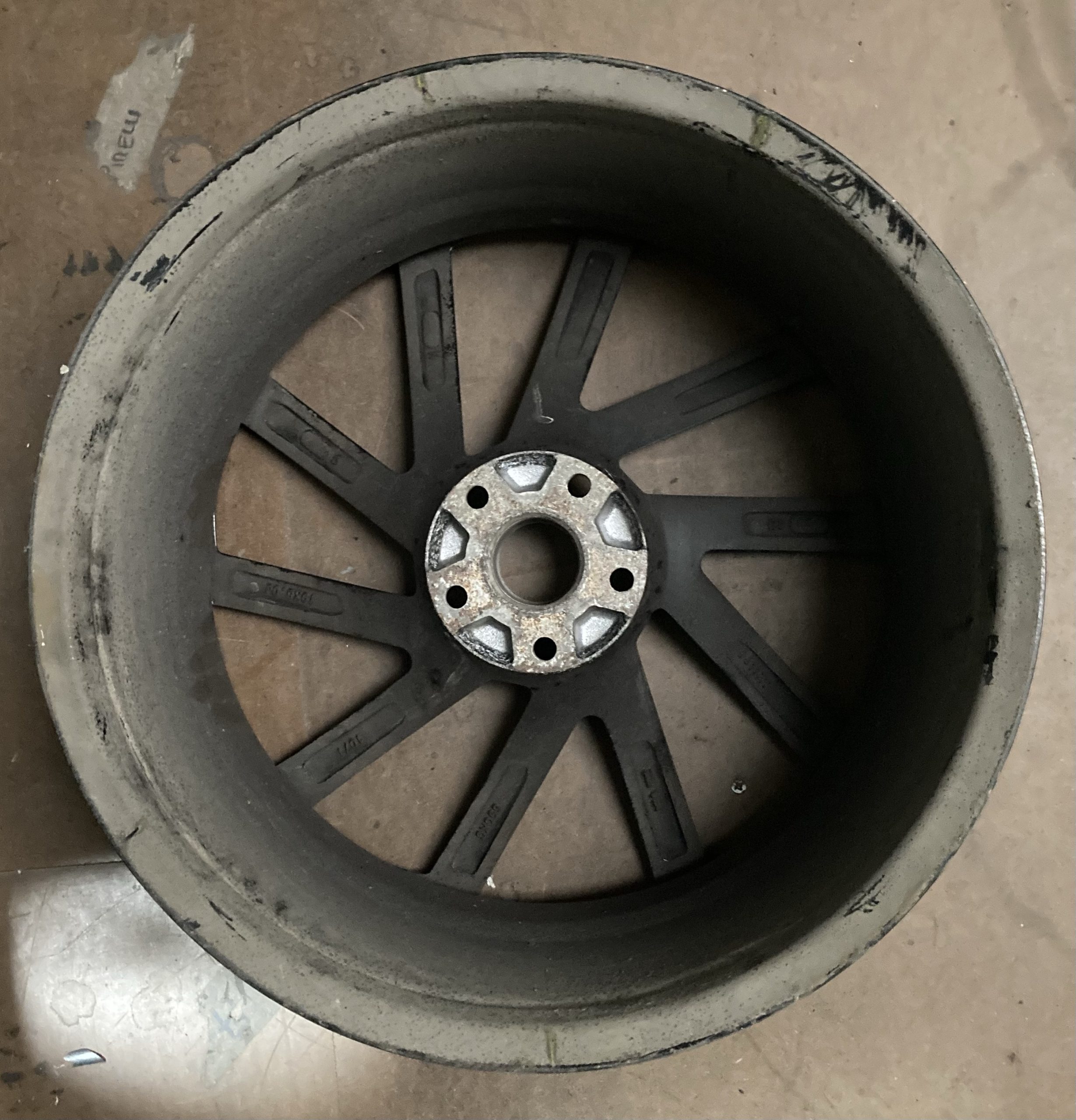 VW Spielberg Replica 19” Alloy