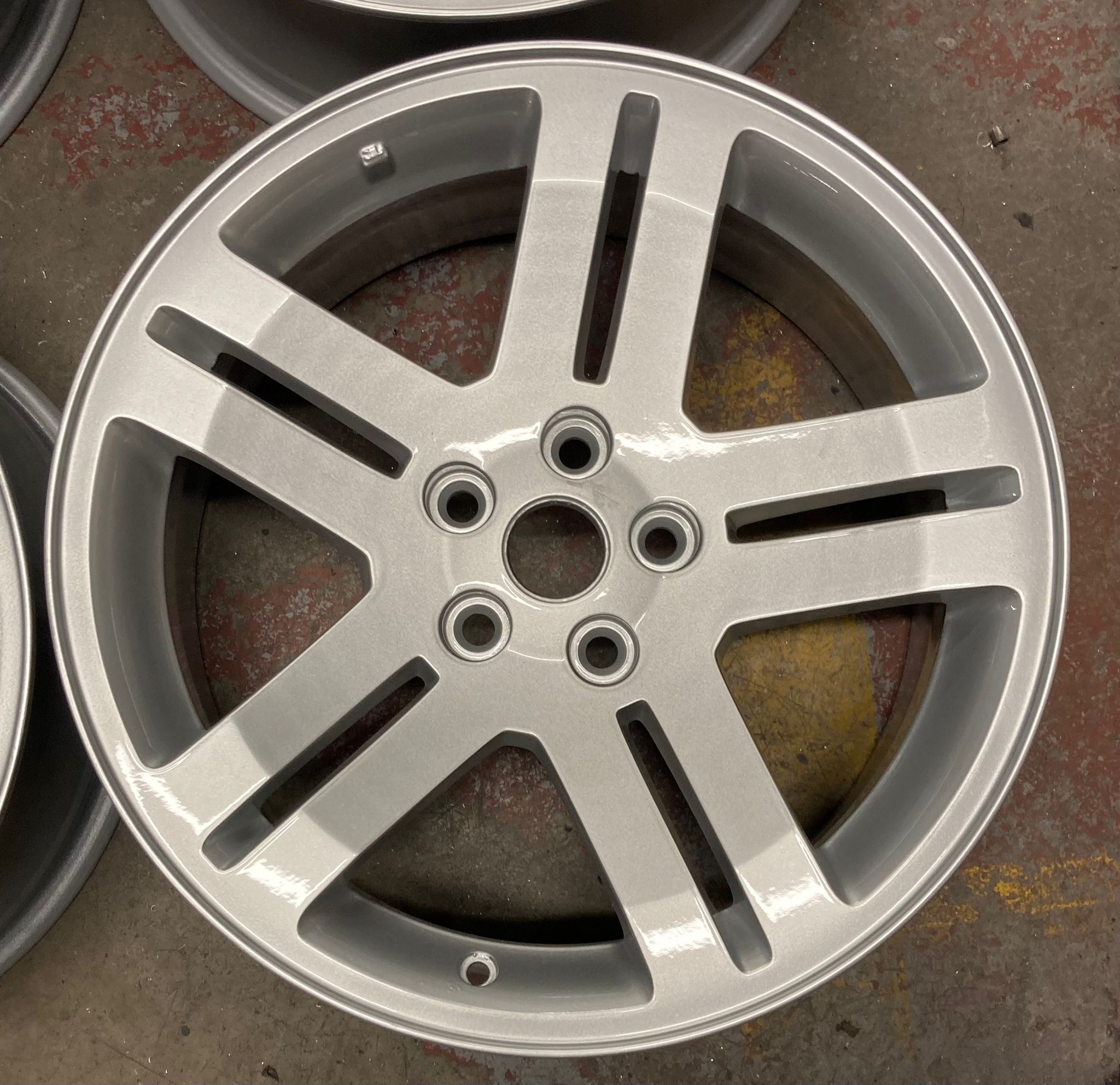 18&quot; OEM Alloys for Chrysler 300C