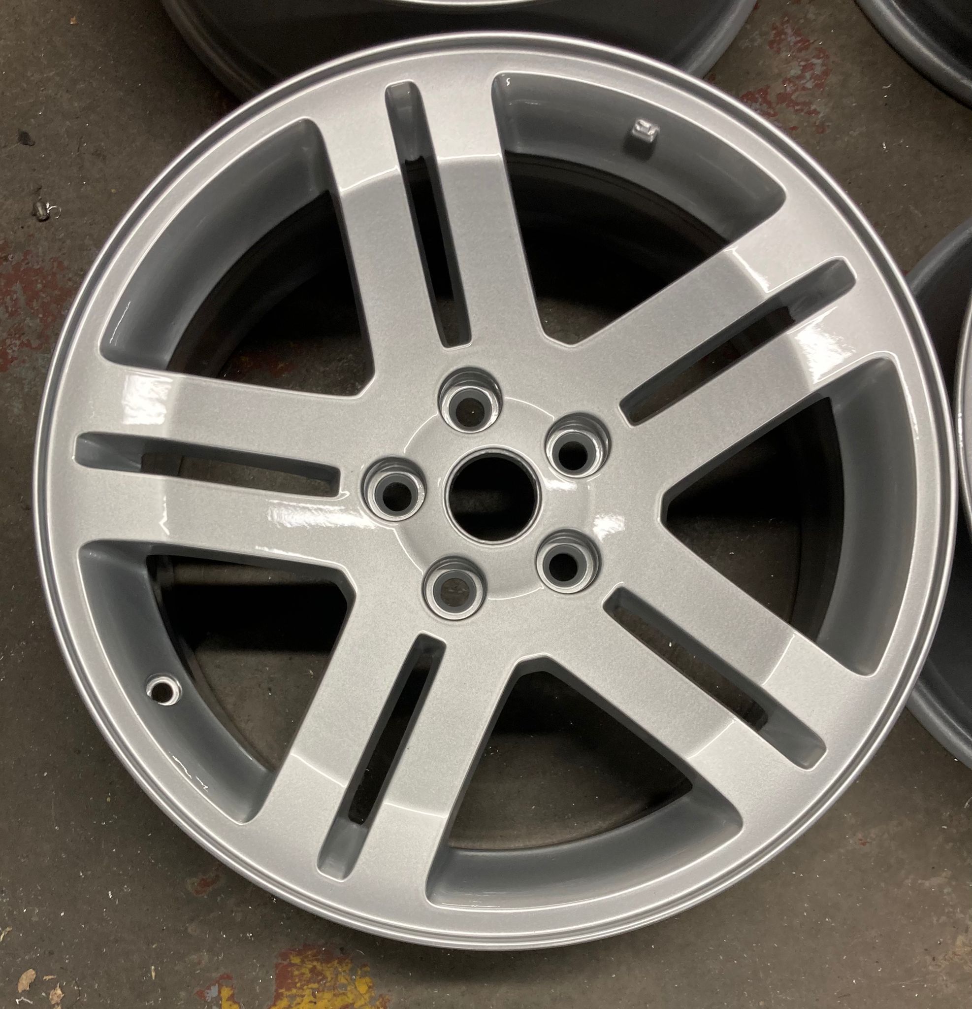 18&quot; OEM Alloys for Chrysler 300C